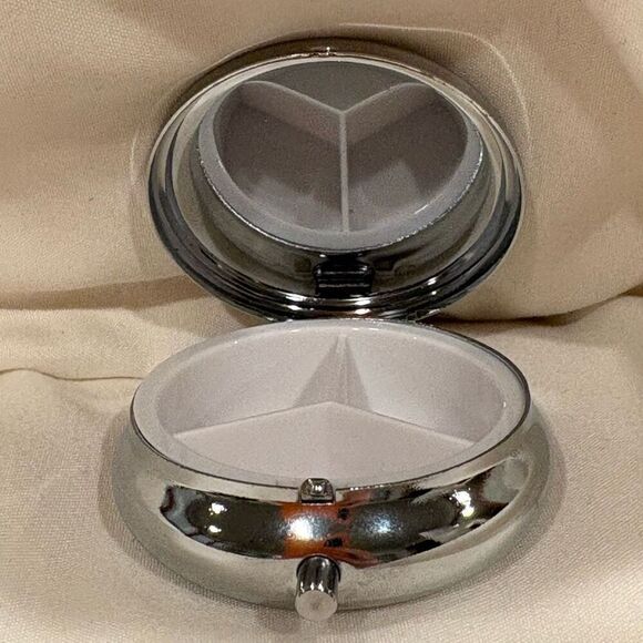 Nightmare Before Christmas Oogie Boogie Travel Pill Box 3 Compartment Case NEW - Picture 5 of 5